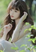 一小我正在一个鄙人 是什么感受